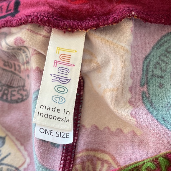 Lularoe travel themes leggings - Picture 4 of 4